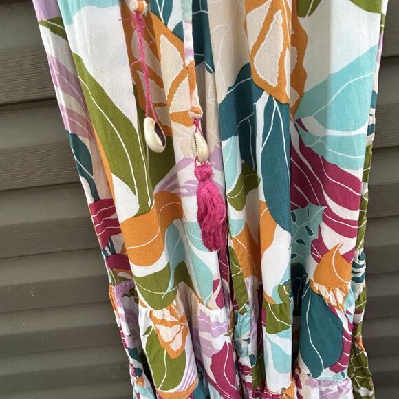 True Destinations Crop Wide Ruffle Leg Pants Size Medium Tropical Print Pull On - Picture 6 of 13